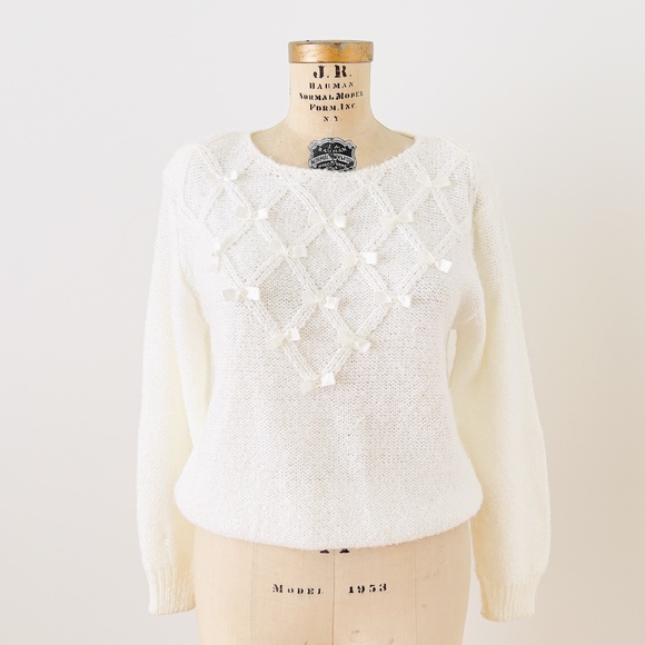 Vintage Cream Cable Knit Sweater with Bows and Pearls Size Large Coquette Girly - Picture 1 of 12